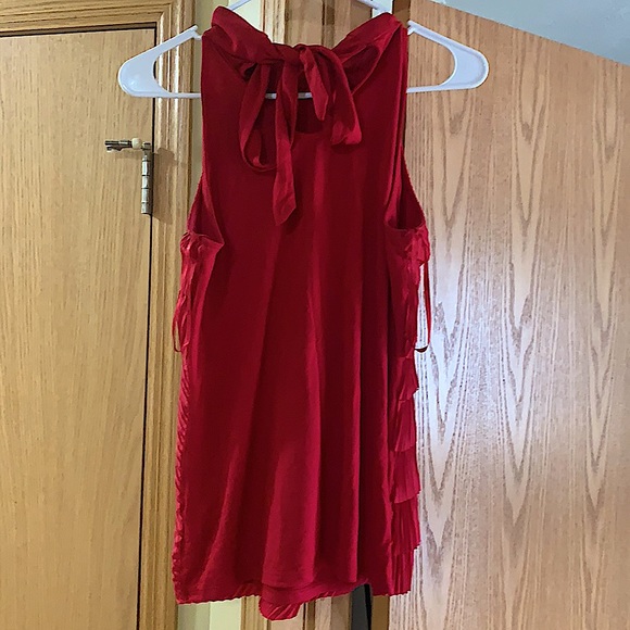 Fancy ruffle top - Picture 3 of 3